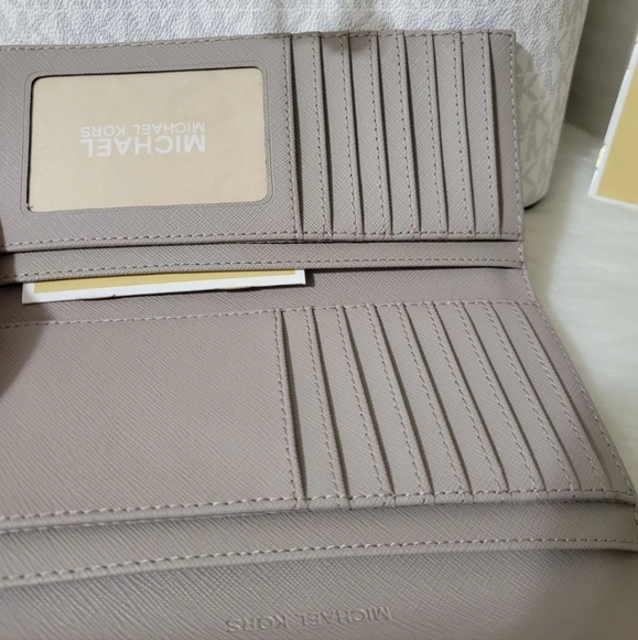 ❌️SOLD ❌️ - Picture 6 of 12